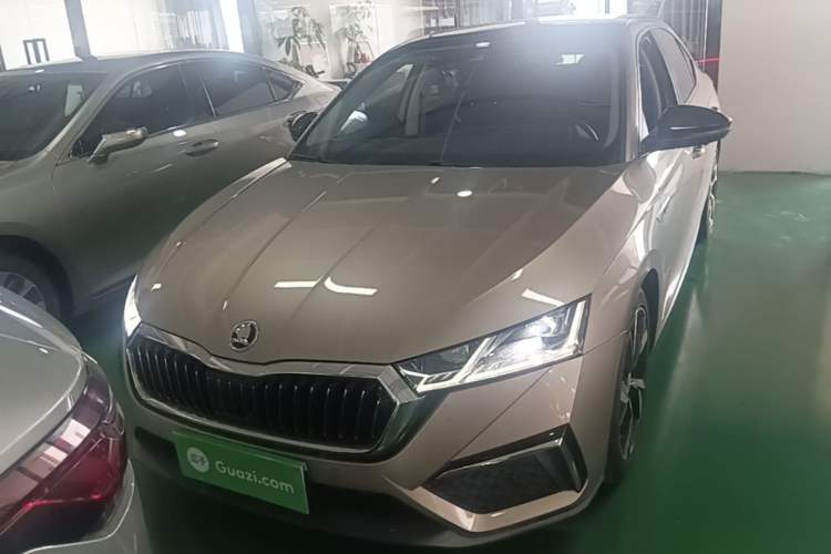 Skoda octavia 2021 — фото 2