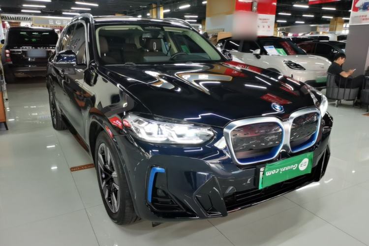 BMW iX3 2022 — 3