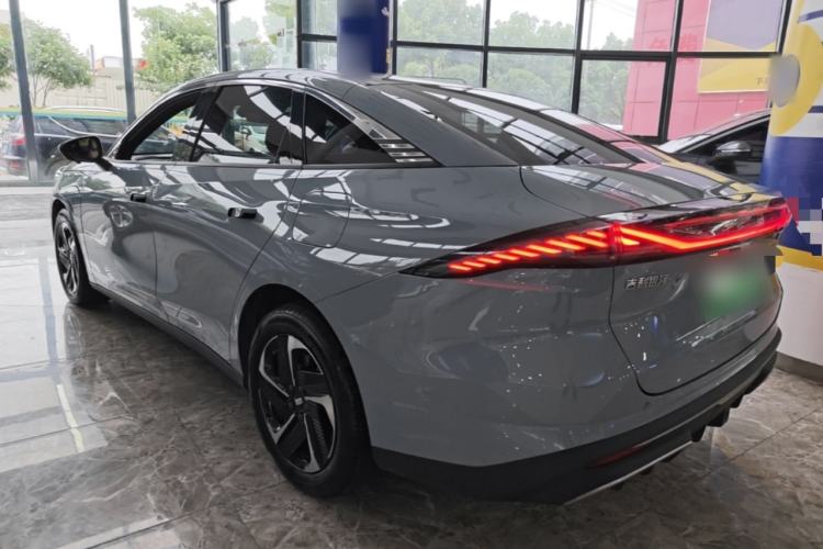 Geely Galaxy L6 2023 — 4