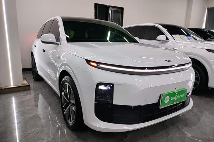 Li Auto L6 2024 — 3