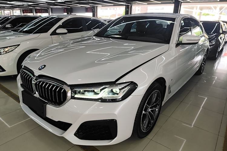 BMW 525Li 2022 — фото 1