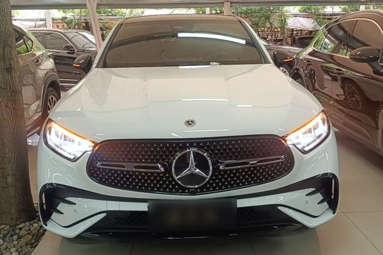 Mercedes-Benz GLC 260 2024 — 2