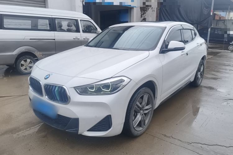 BMW X2 2021 — фото 1
