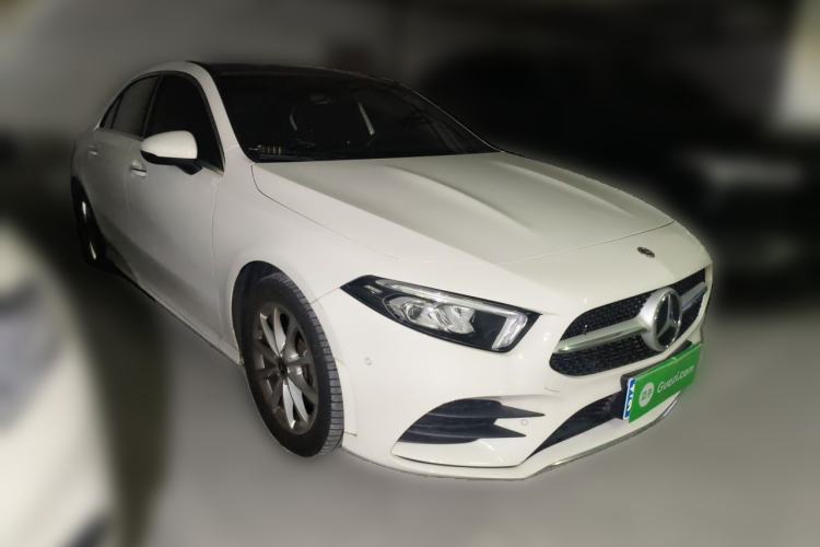 Mercedes-Benz A 200 L 2020 — фото 3