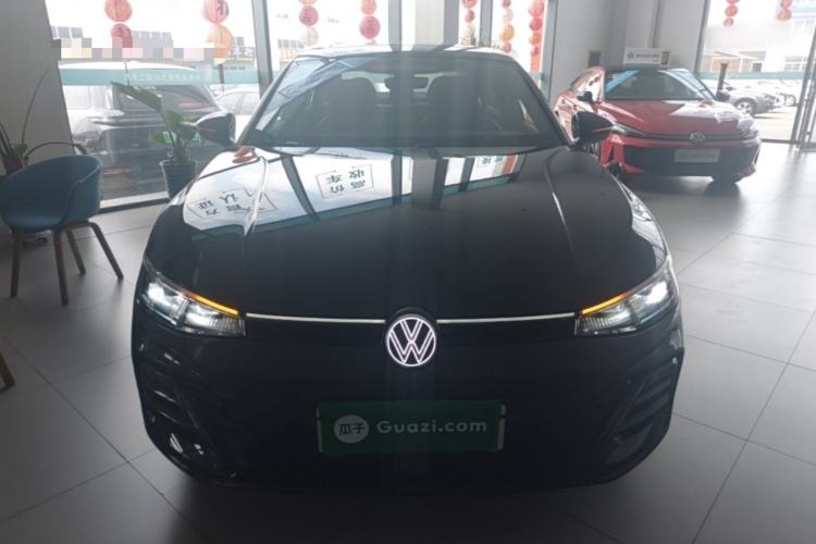 Volkswagen Passat 2026 — 2