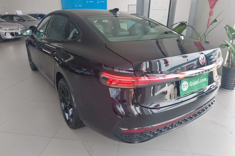Volkswagen Passat 2026 — 4