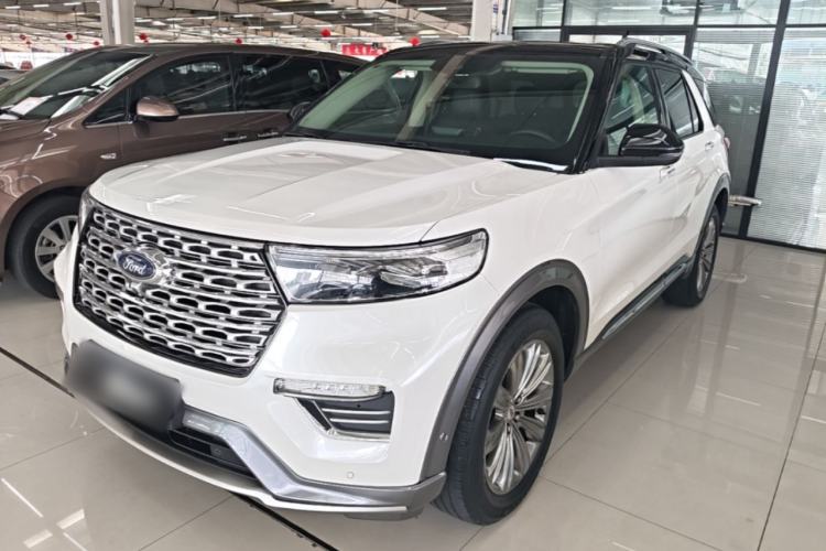 Ford Explorer 2020 — фото 1
