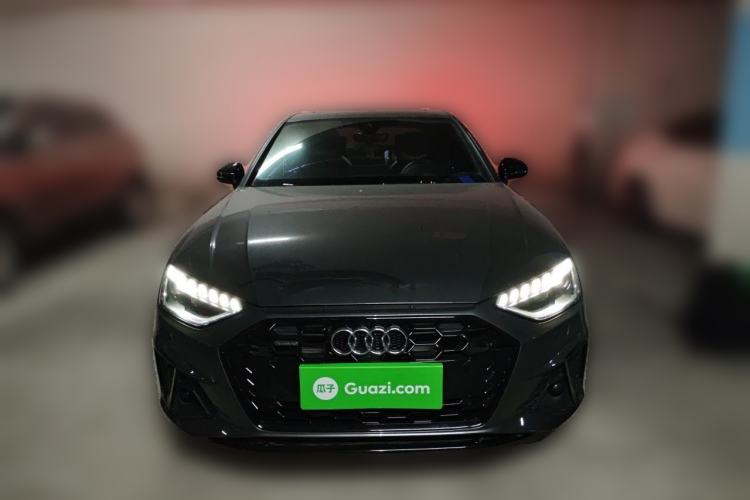 Audi A4 2022 — 2