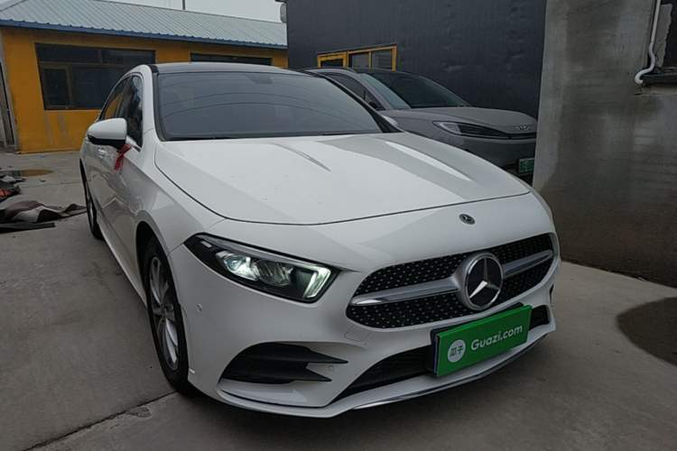 Mercedes-Benz A 200 L 2021 — фото 3
