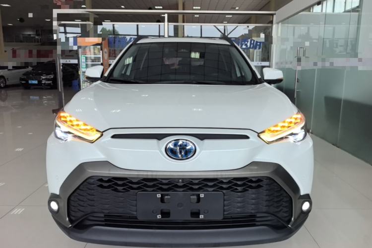 Toyota Corolla Cross 2023 — фото 2