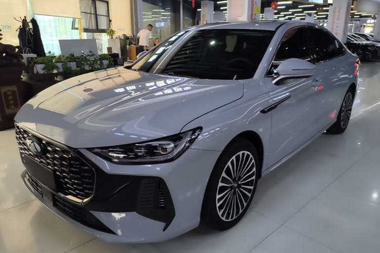 Chery Fengyun A8L 2025 — фото 1
