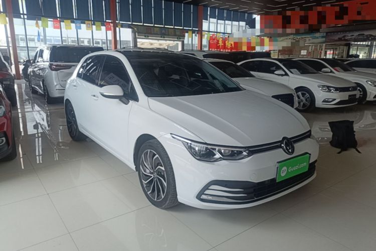 Volkswagen Golf 2023 — 3