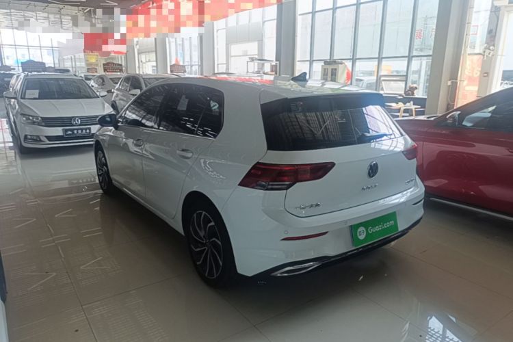 Volkswagen Golf 2023 — 4