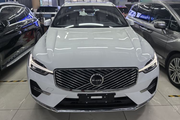 Volvo XC60 2026 — 2