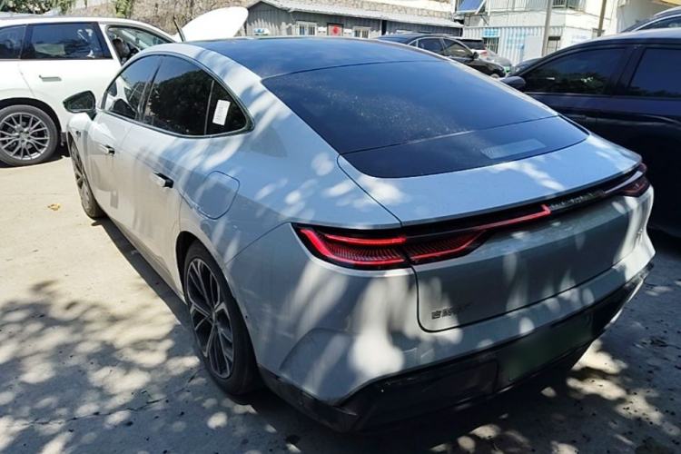 Geely Galaxy E8 2025 — 4