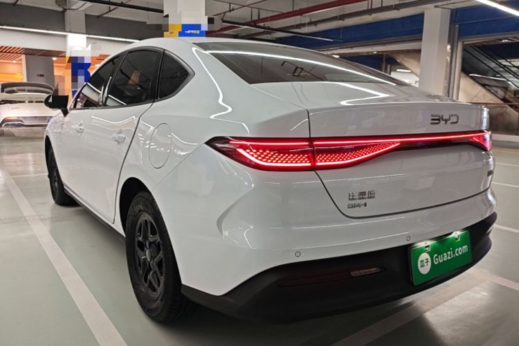 BYD Seal 05 DM-i 2025 — фото 4