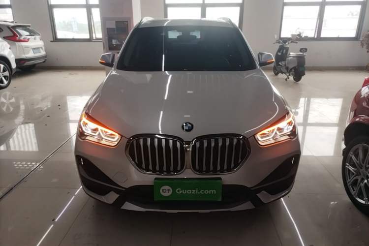 BMW X1 2022 — фото 2