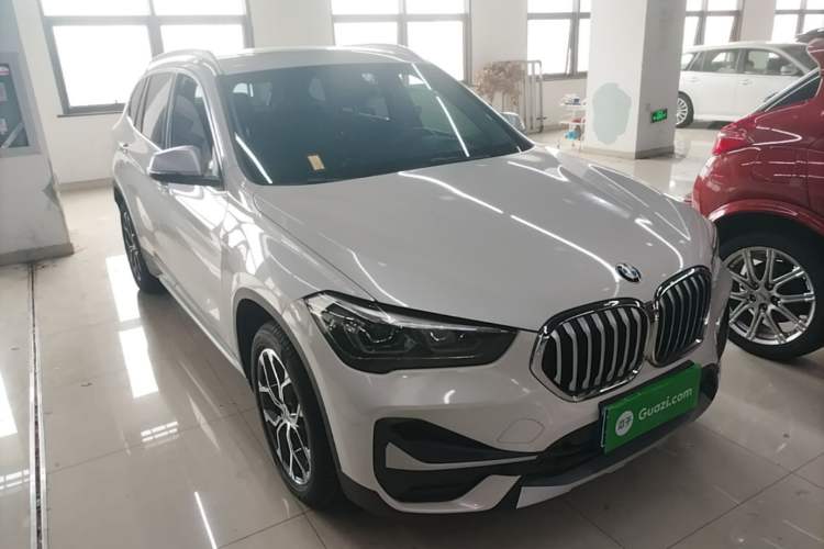 BMW X1 2022 — фото 3