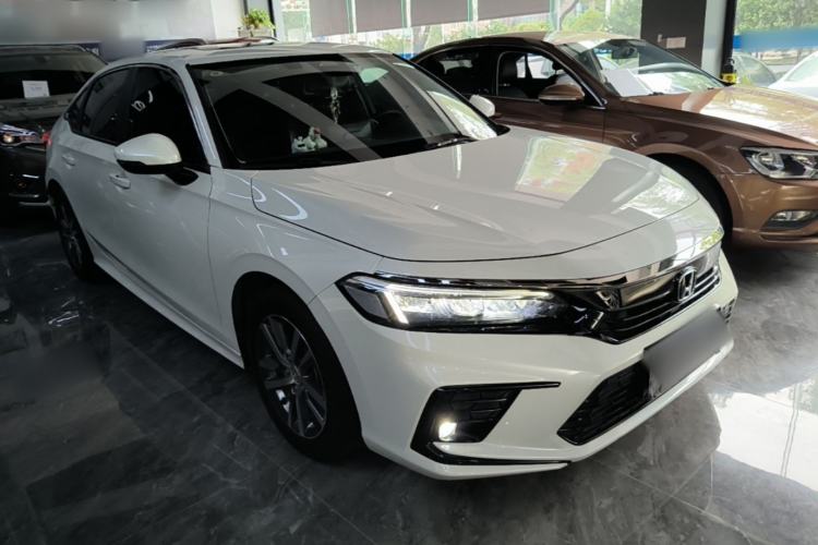 Honda Civic 2023 — 3
