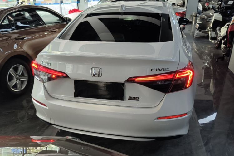 Honda Civic 2023 — 5