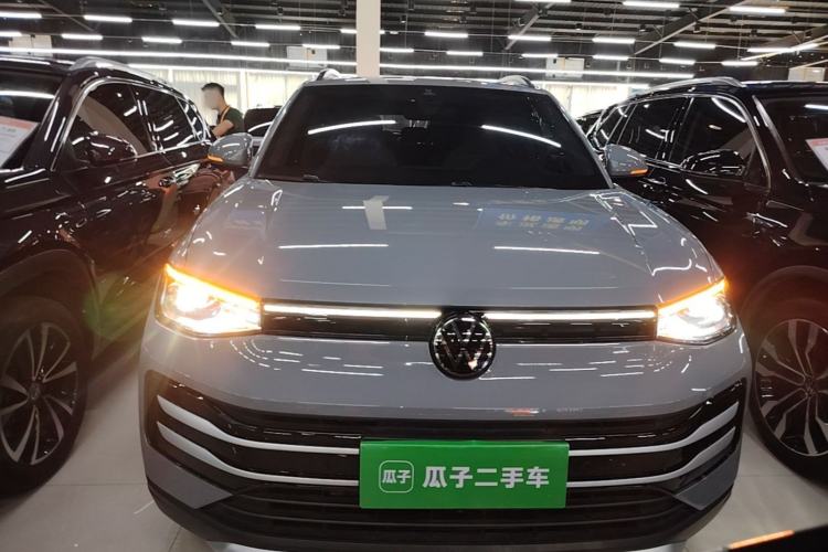 Volkswagen Tharu 2025 — 2