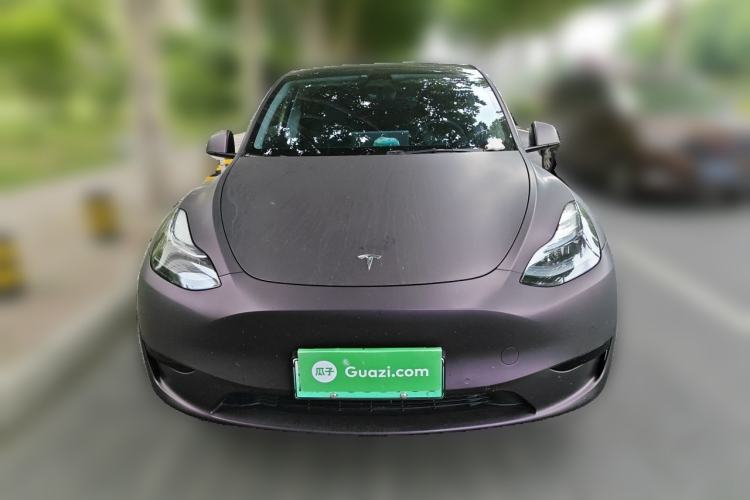 Tesla Model Y 2023 — 2