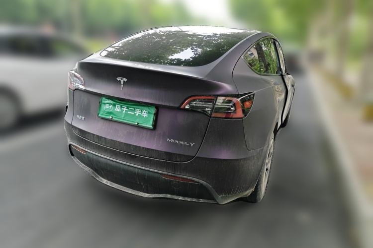 Tesla Model Y 2023 — 4