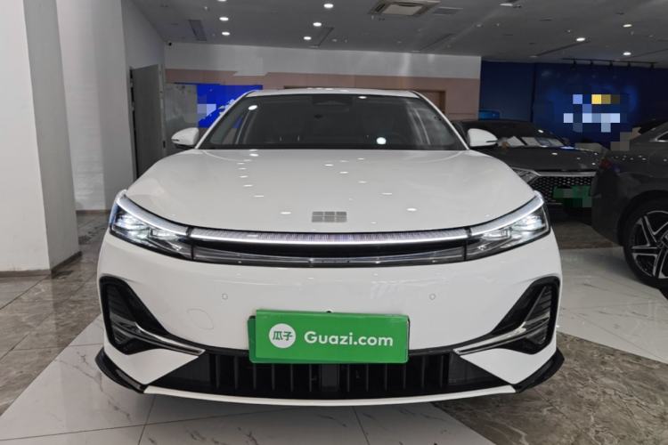 Geely Galaxy A7 2025 — фото 2
