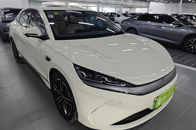 BYD Qin L 2025 — 3