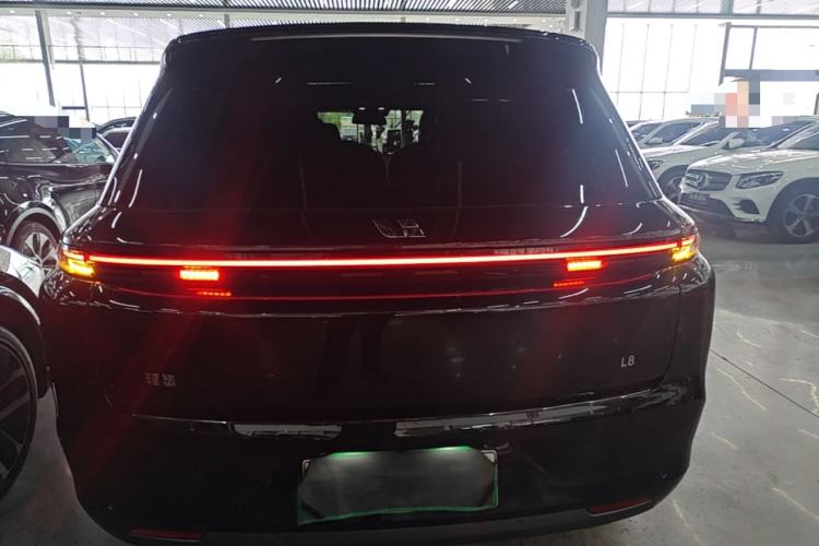Li Auto L8 2024 — 5