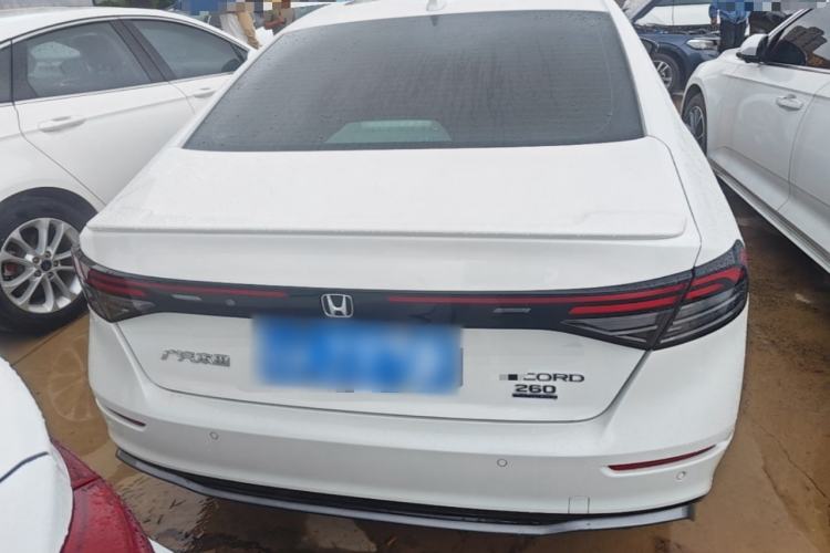 Honda Accord 2025 — 5