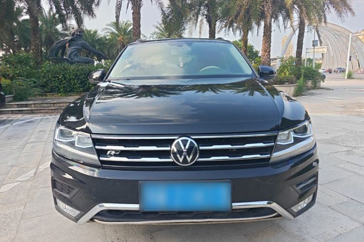 Volkswagen Tiguan L 2021 — 2