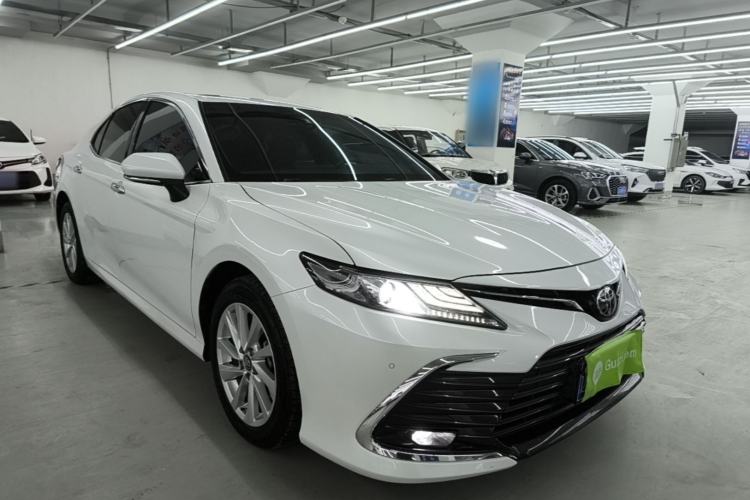 Toyota Camry 2021 — фото 3