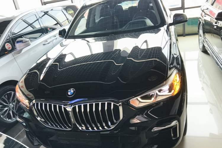 BMW X5 2022 — 2