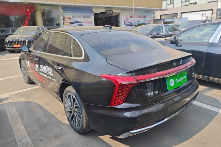 Hongqi H5 2025 — 4