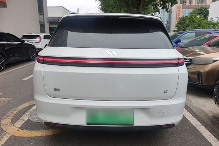 Li Auto L7 2023 — 5