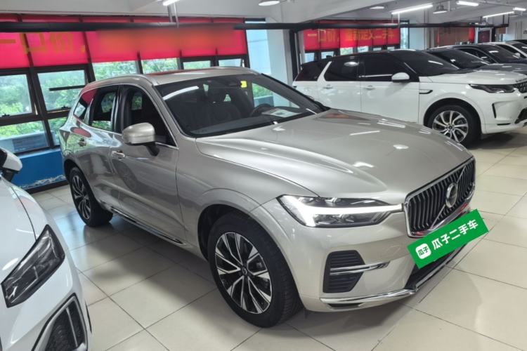 Volvo XC60 2024 — фото 3