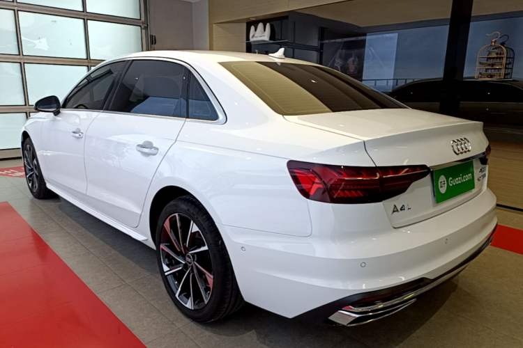 Audi a4l 2022 — фото 4