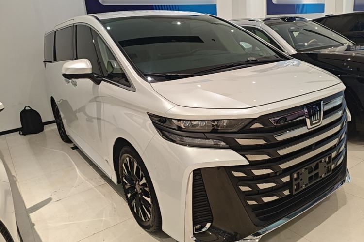 Toyota vellfire 2024 — фото 3
