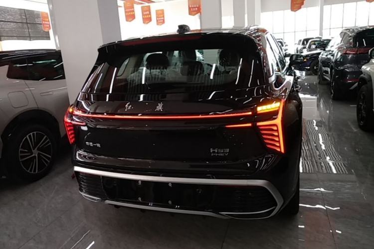 Hongqi HS3 2025 — 5