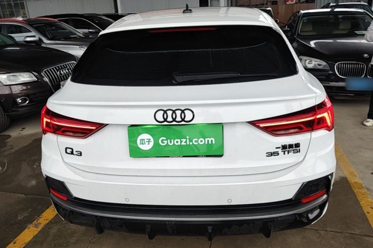 Audi Q3 2024 — фото 5