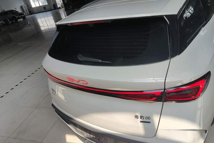 BYD seal 06 dm i touring 2025 — фото 5