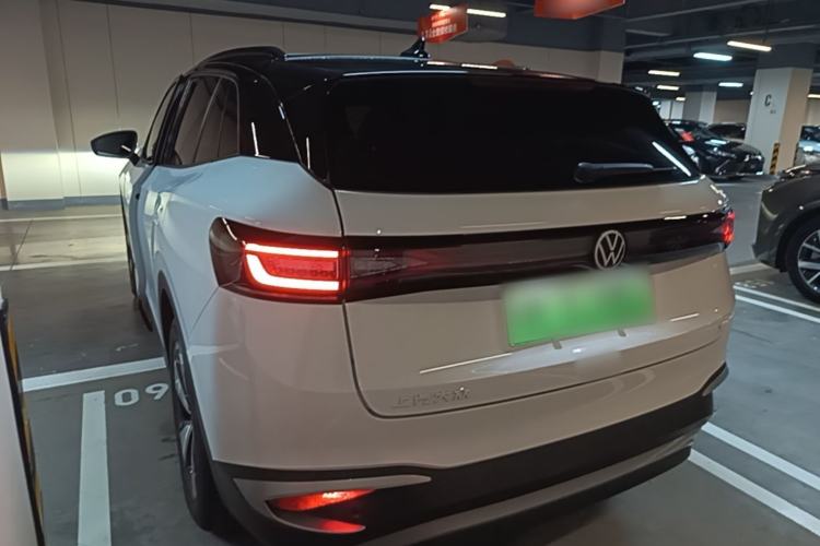Volkswagen ID.4 X 2025 — 4
