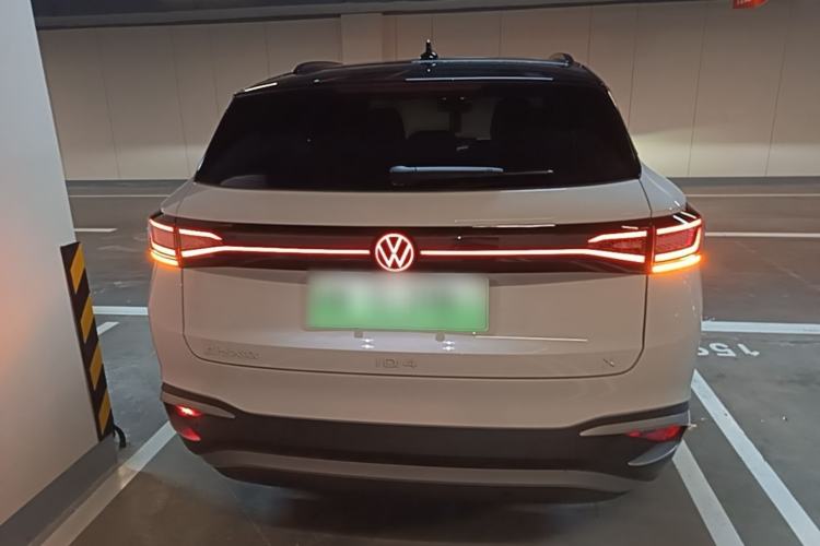 Volkswagen ID.4 X 2025 — 5