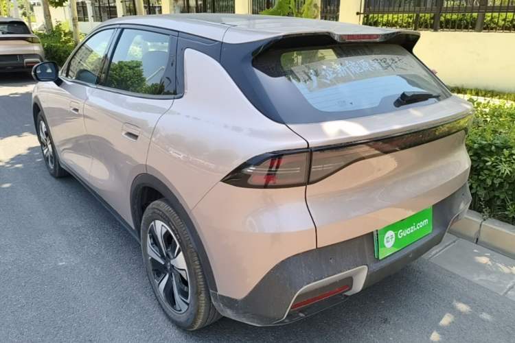 ChangAn NEVO Q05 2026 — 4