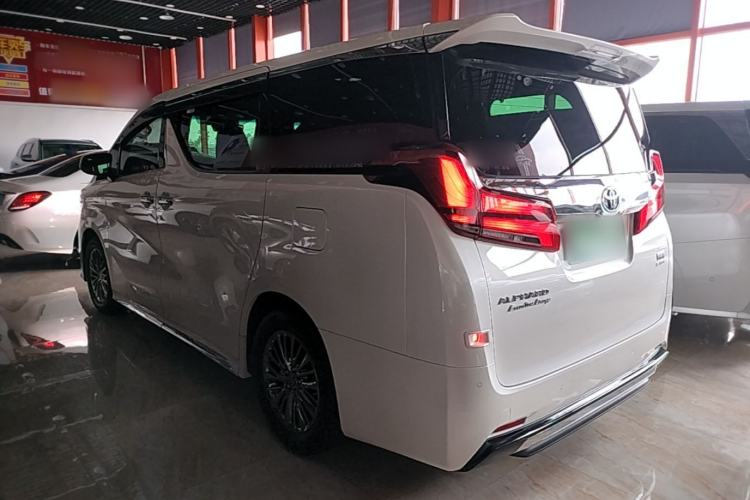 Toyota Alphard 2021 — фото 4