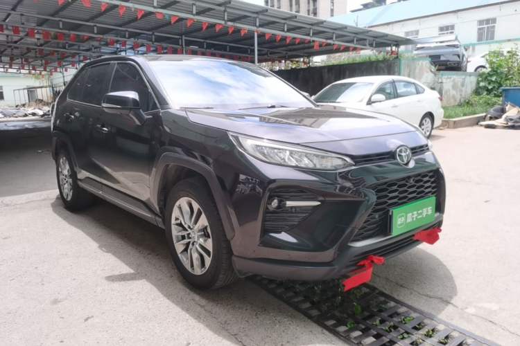Toyota RAV4 2022 — 3