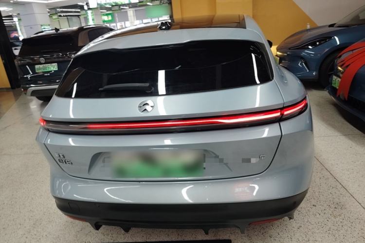 NIO ET5T 2023 — 5