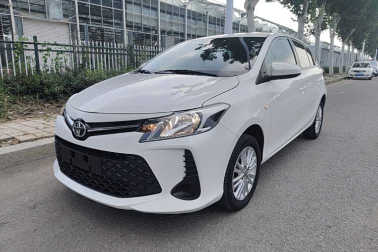 Toyota Vios 2021 — фото 1