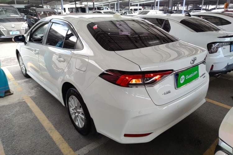 Toyota Corolla 2021 — 4